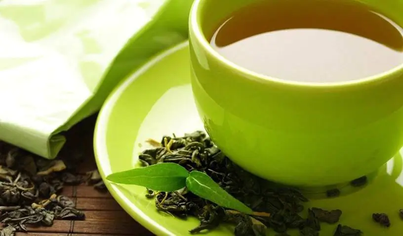 Hogyan mossa meg a szemet teavel és mi a használata?